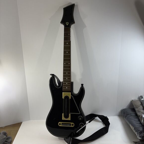 Guitar Hero Live Controller Model 0000654 PS3 PS4 Xbox 360 Xbox One No Dongle - Picture 1 of 6